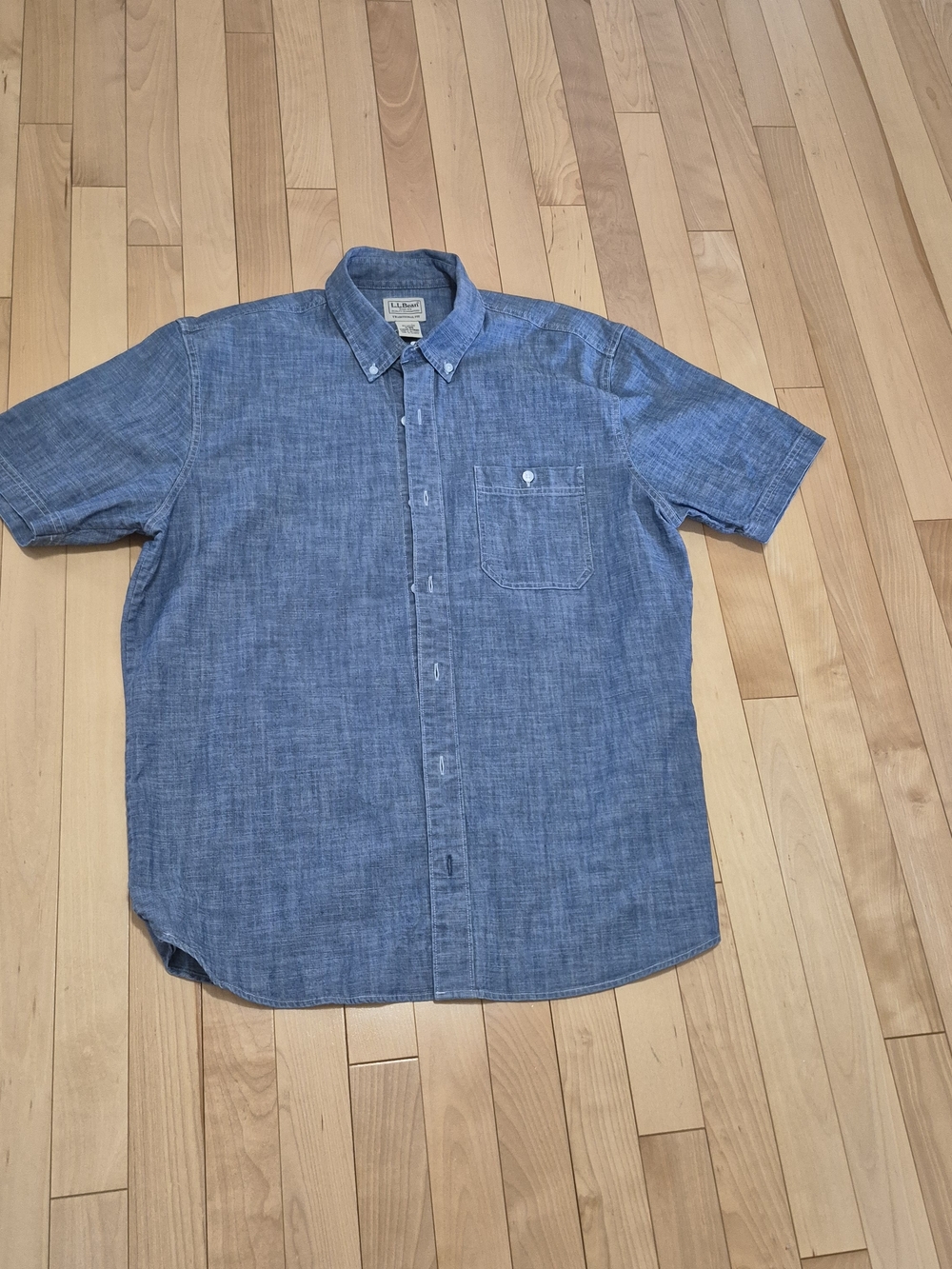 L.L. Bean Chambray Short-Sleeve Button-Down Shirt - Blue